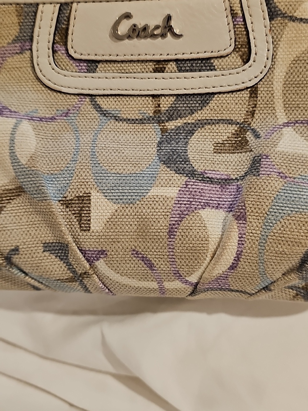Coach Signature Canvas Wristlet in Neutral Multi - Picture 2 of 4